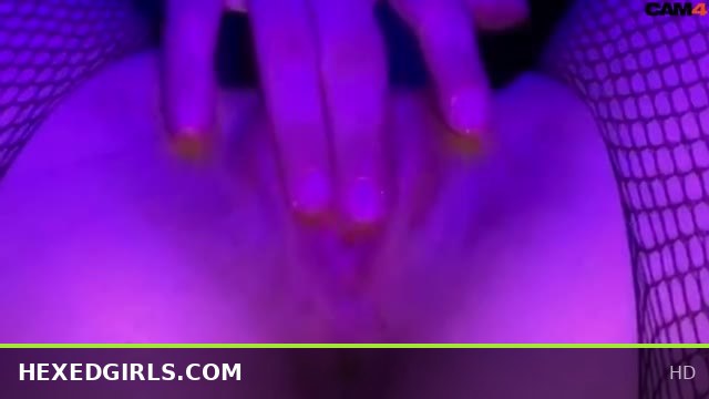 Sharon White Intense Wet Fisting in Fishnet Stockings – Extreme Close-Up Action